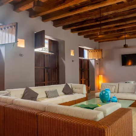 Hotel Casa Raynes By Masaya 4*